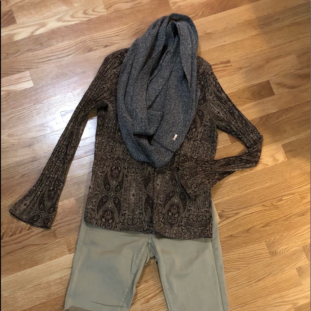 LCalvin Klein Winter Infinity Scarf